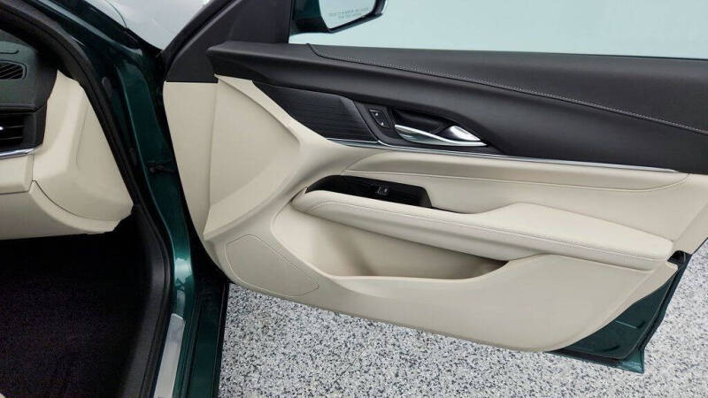 2025 Cadillac CT4 Premium Luxury