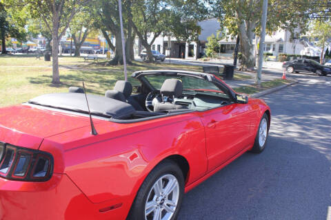 2014 Ford Mustang V6