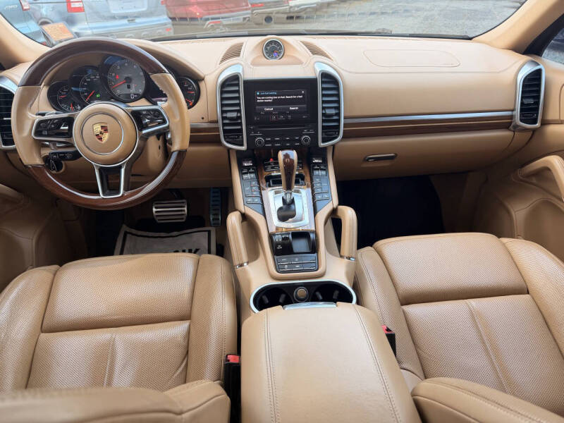 2017 Porsche Cayenne S