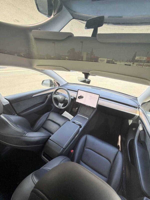 2025 Tesla Model Y Long Range