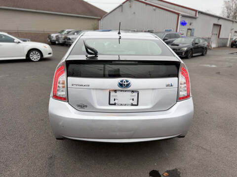 2013 Toyota Prius Three