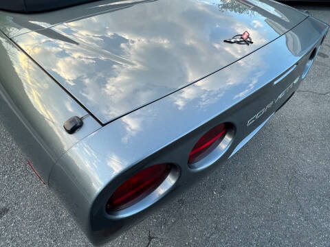 2004 Chevrolet Corvette