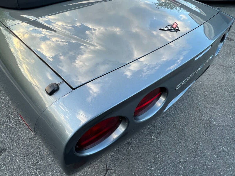 2004 Chevrolet Corvette