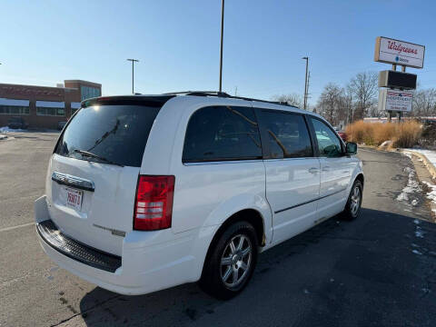 2010 Chrysler Town and Country Touring