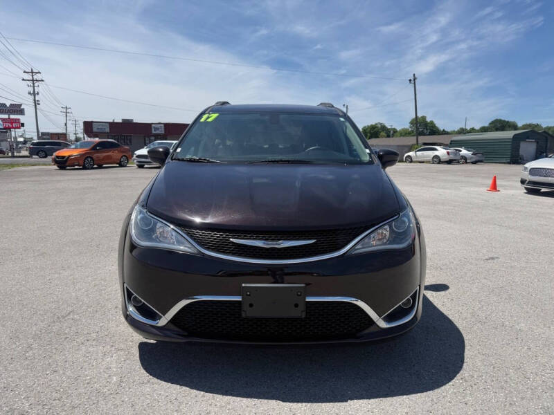 2017 Chrysler Pacifica Touring Plus