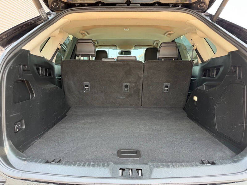 2021 Ford Edge Titanium
