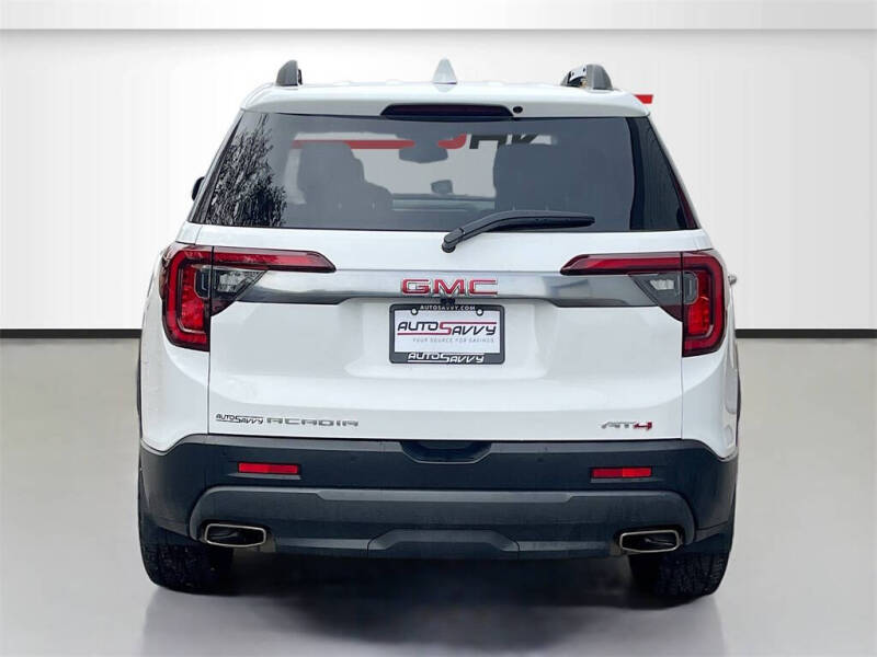 2023 GMC Acadia AT4