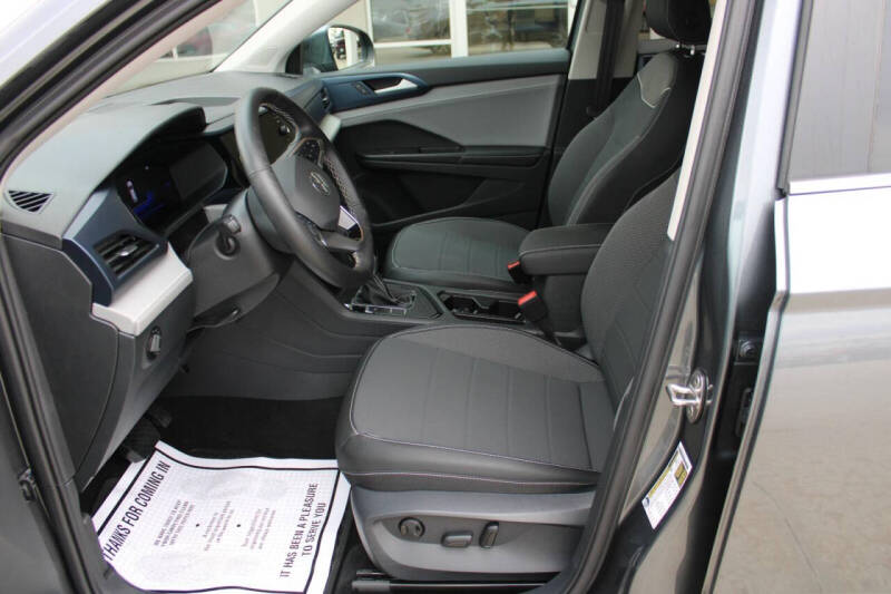 2024 Volkswagen Taos SE