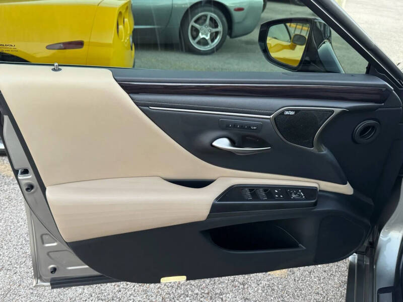 2021 Lexus ES 350 Ultra Luxury