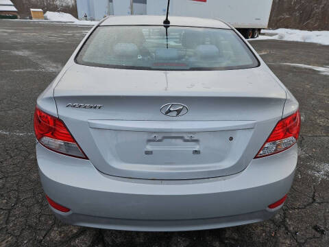 2013 Hyundai Accent GLS