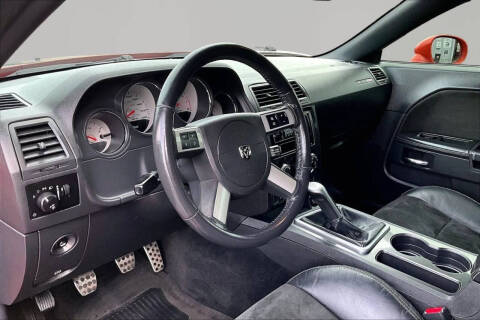 2009 Dodge Challenger SRT8