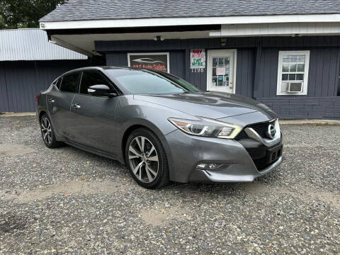 2016 Nissan Maxima for sale at O & E Auto Sales in Hammonton NJ