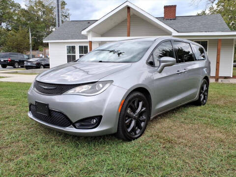 2019 Chrysler Pacifica Touring Plus