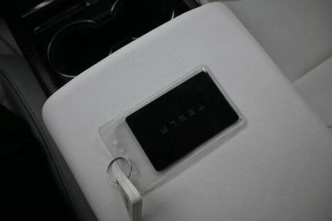 2022 Tesla Model S Plaid