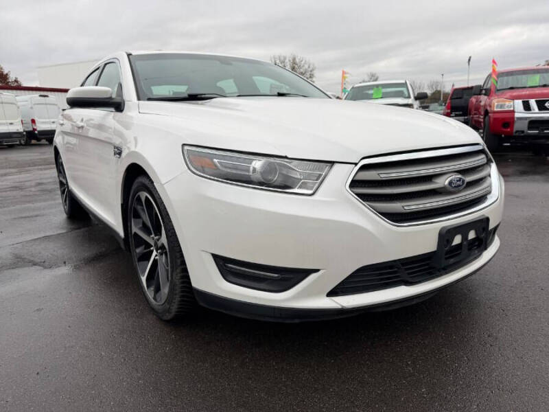 2016 Ford Taurus SEL