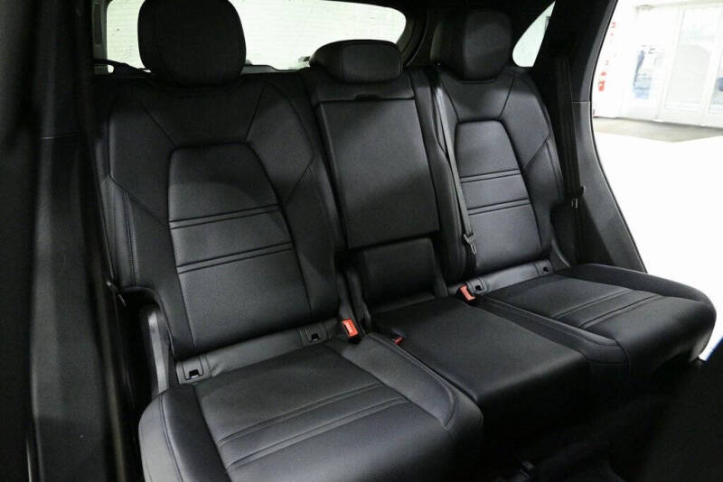 2024 Porsche Cayenne