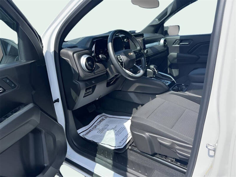 2024 Chevrolet Colorado LT