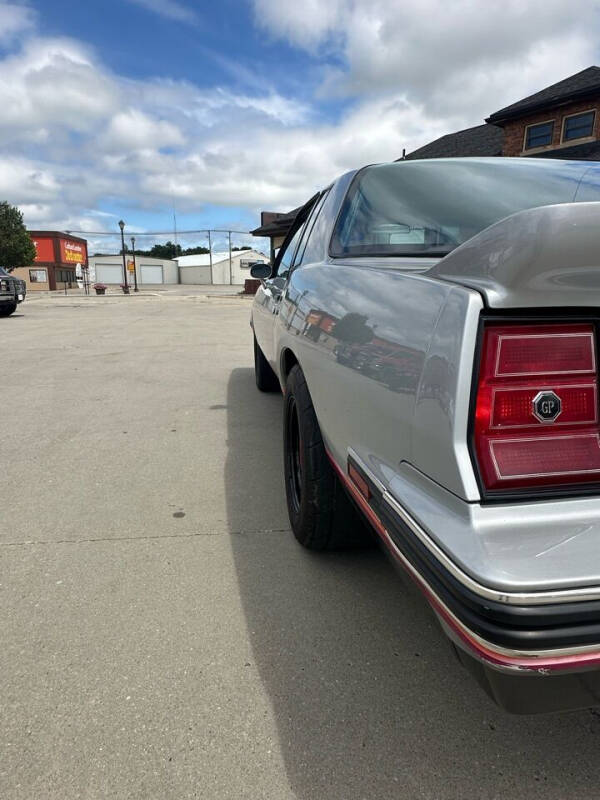 1986 Pontiac Grand Prix null photo 9