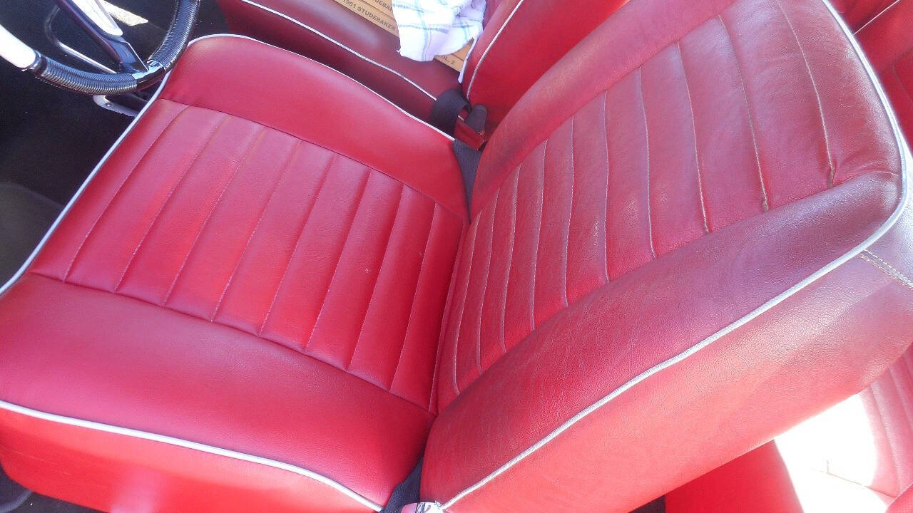 1964 Chevrolet Corvair Monza 33