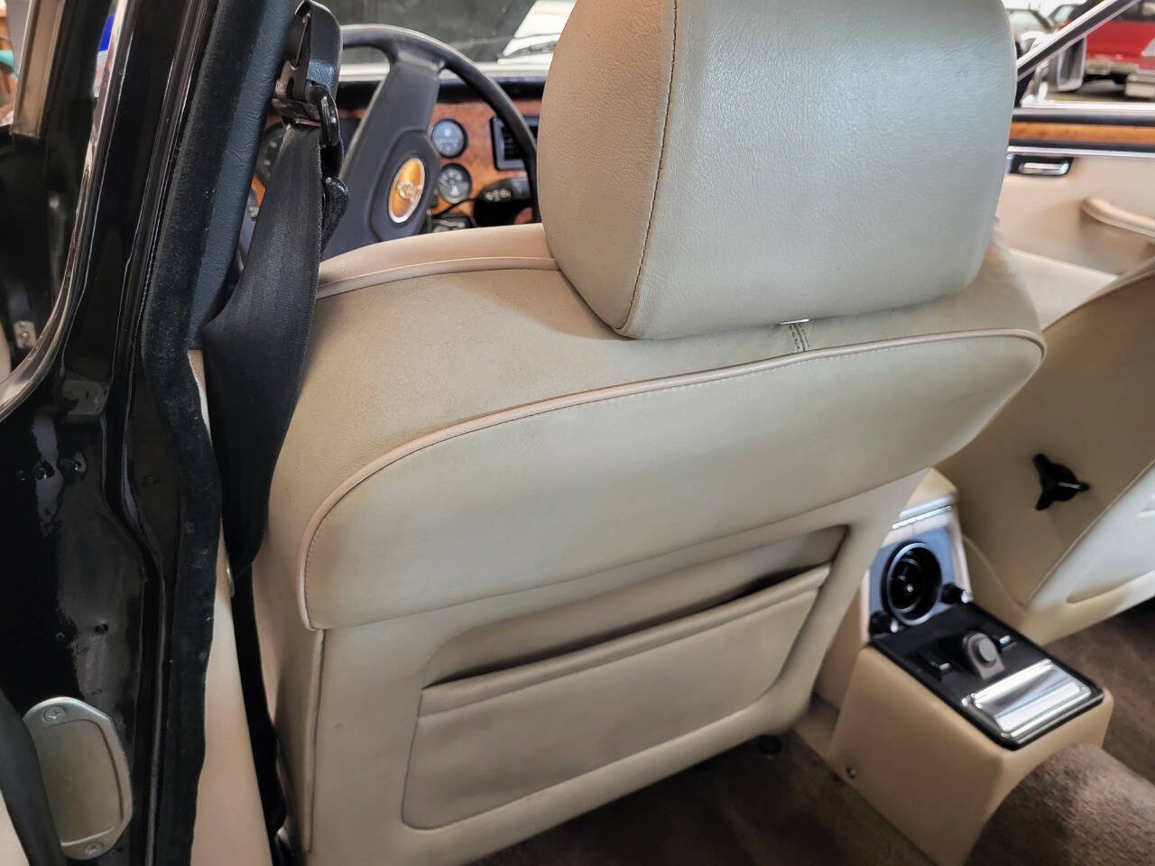 1983 Jaguar XJ-Series 132