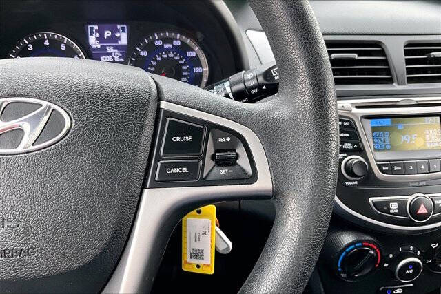 2017 Hyundai Accent SE