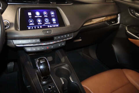 2020 Cadillac XT4 Premium Luxury