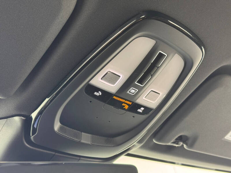 2022 Volvo XC60 Recharge T8 Inscription Expression