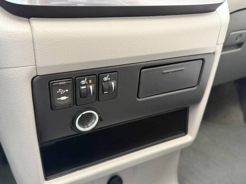 2015 Toyota Sienna XLE 8-Passenger