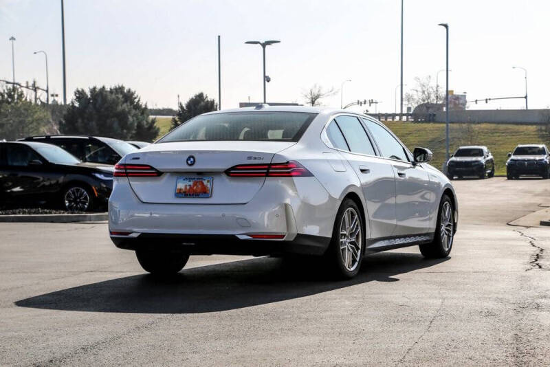 2025 BMW 5 Series 530i xDrive