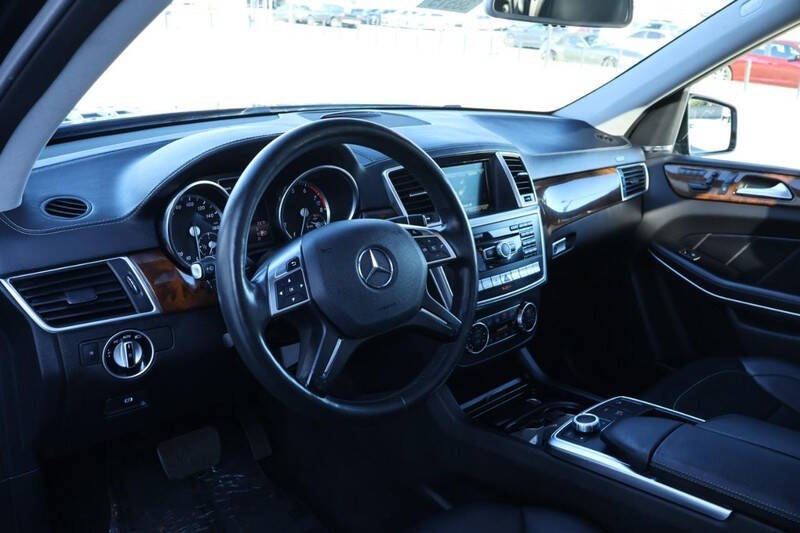 2015 Mercedes-Benz GL-Class GL 550 4MATIC