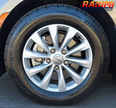 2017 Chrysler Pacifica Touring-L