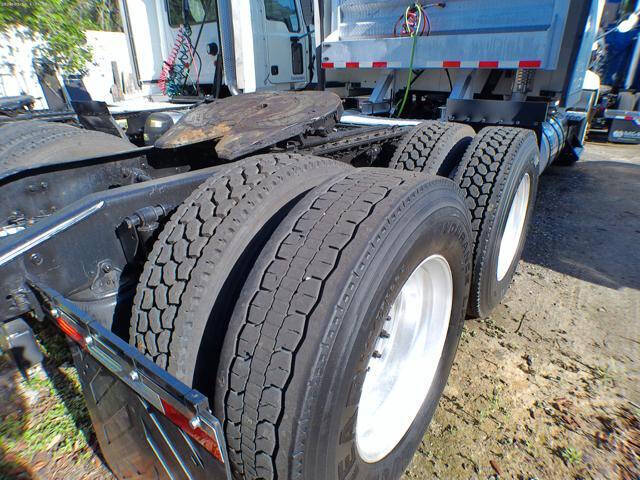 2016 Mack Pinnacle