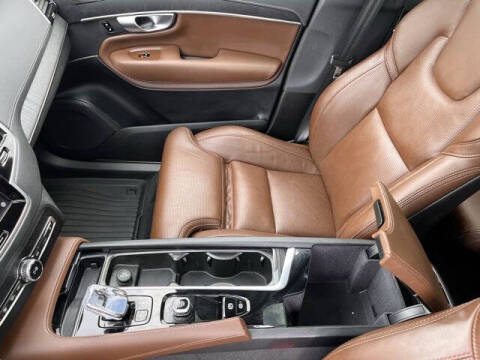 2024 Volvo XC90 B6 Ultimate Bright Theme 7P