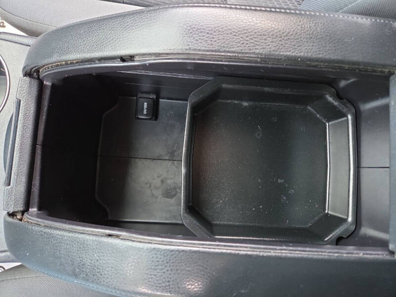 2017 Toyota Highlander LE