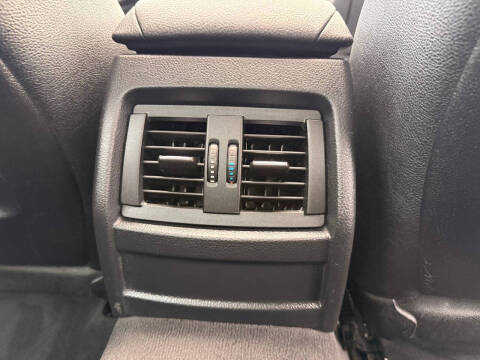 2013 BMW 3 Series 320i