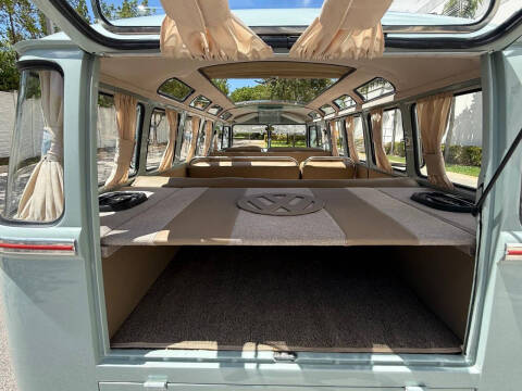 1972 Volkswagen Bus