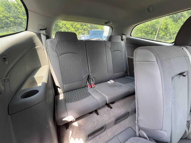 2017 Chevrolet Traverse LS