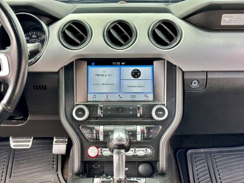2016 Ford Mustang  - $17,995