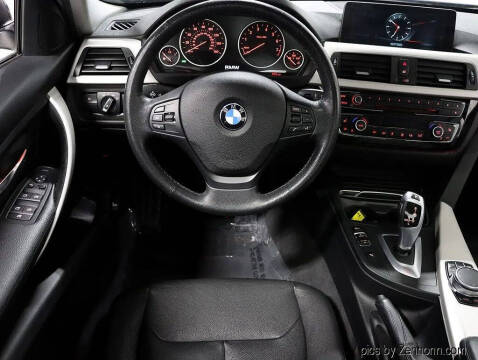 2017 BMW 3 Series 320i xDrive