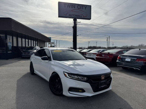 2019 Honda Accord for sale at TWIN CITY AUTO MALL in Bloomington IL