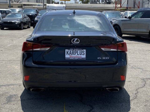 2018 Lexus IS 300