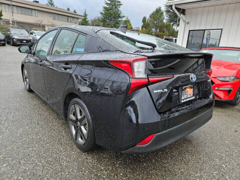 2020 Toyota Prius XLE