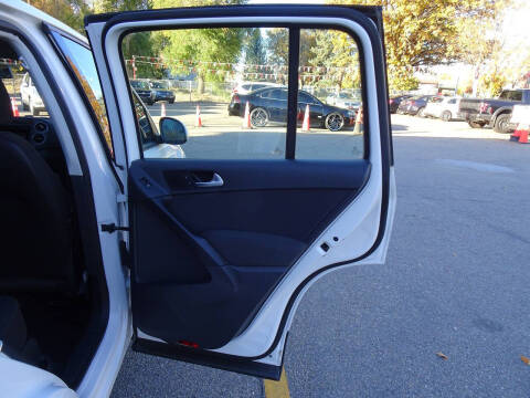 2013 Volkswagen Tiguan S 4Motion