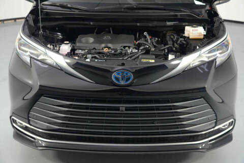 2024 Toyota Sienna Platinum 7-Passenger