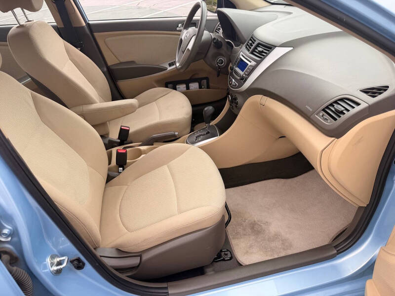 2014 Hyundai Accent GLS