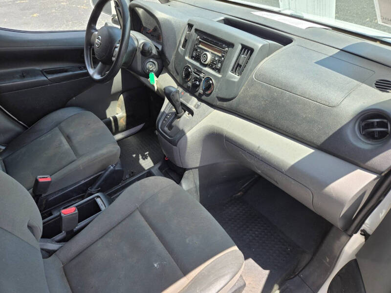 2017 Nissan NV200 SV