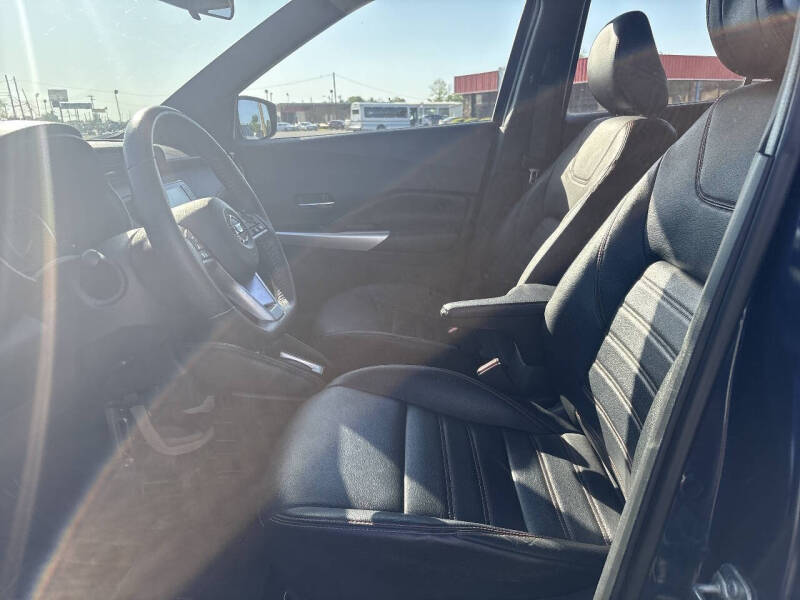 2020 Nissan Kicks SR