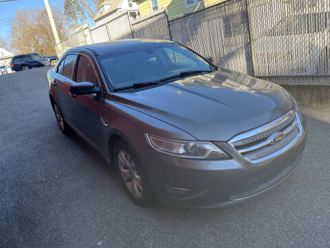 2011 Ford Taurus SEL