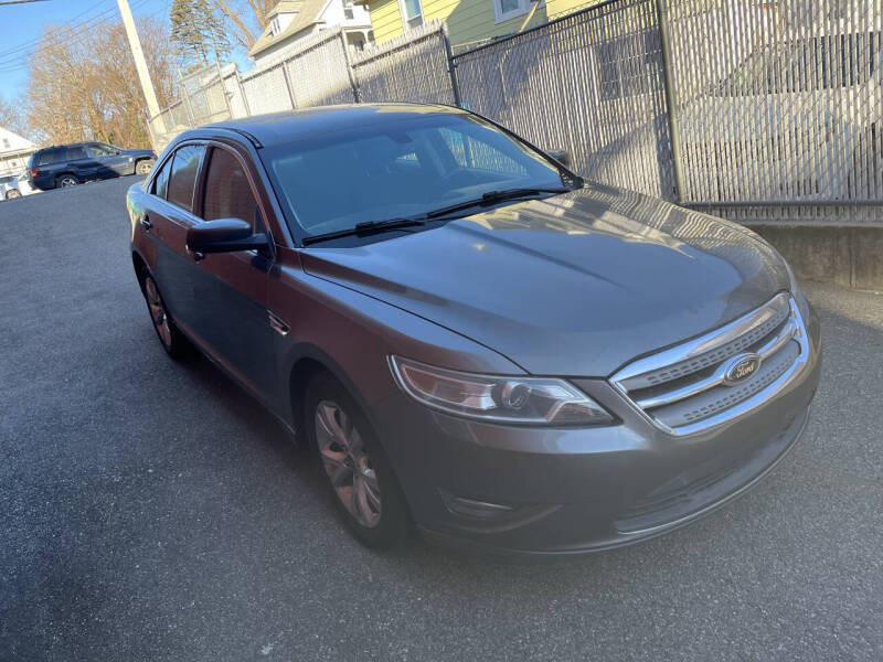 2011 Ford Taurus SEL