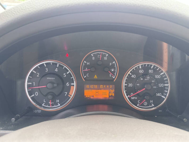 2014 Nissan Armada Platinum